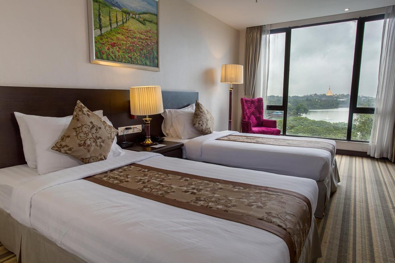 Esperado Lake View Hotel Yangon Exterior photo
